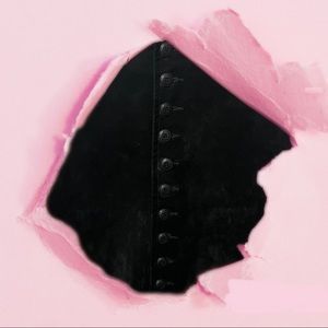 Excellent condition. Size 7/8 100% leather skirt with 100% nylon lining inside.